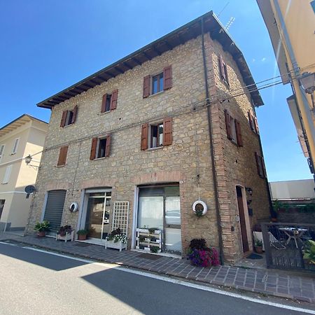 Appartamento Piazza Di Montese 1 Exteriör bild